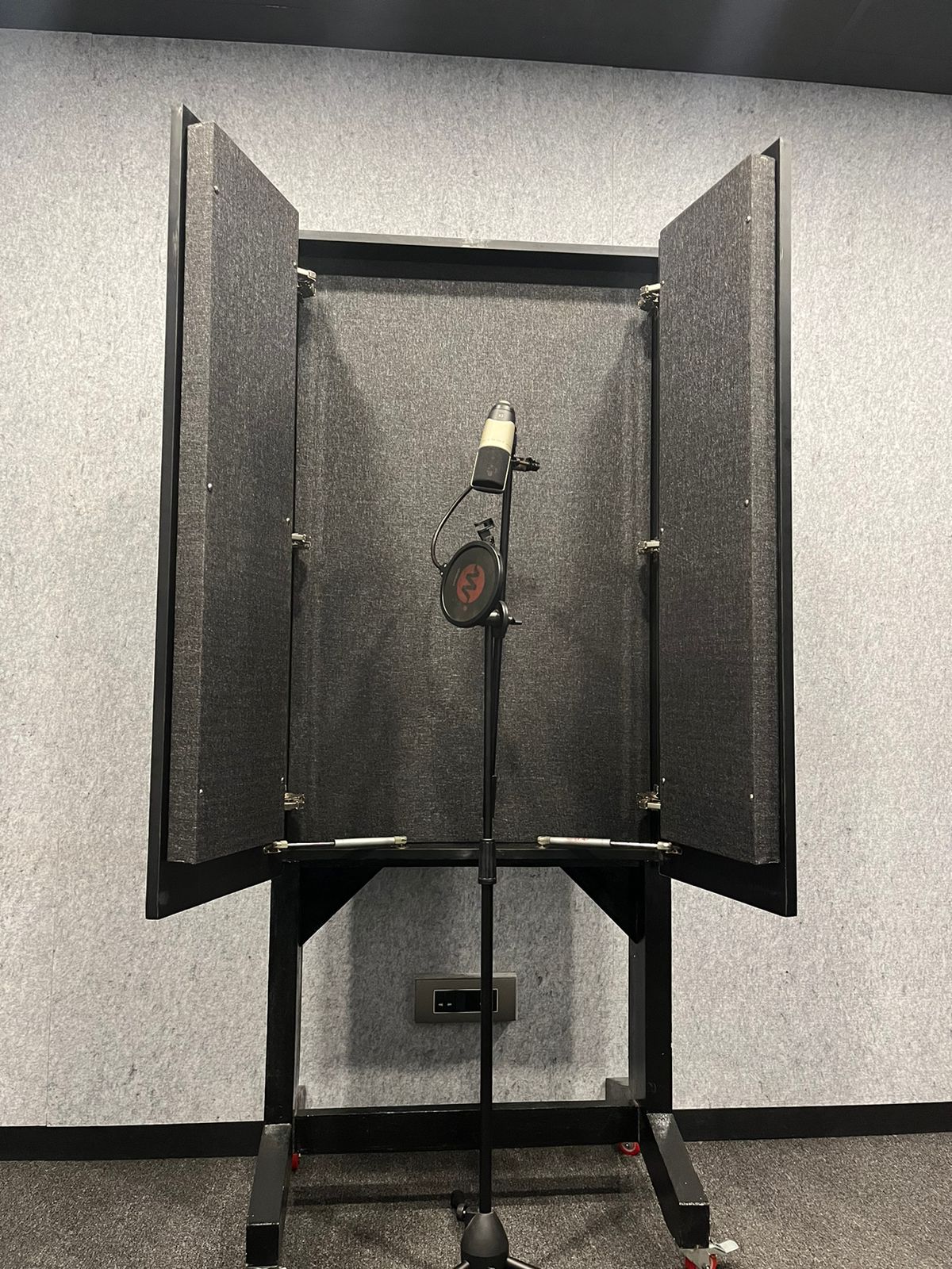 Timber Acoustics Foldable Isolation Booth, Room Acoustics & Soundproofing, Home Studios & Podcasts (4′ x 2′ x 5’′ ( 6′ tall with the stand))